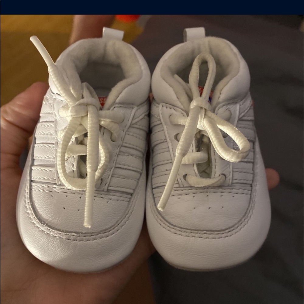 Baby Girl K-SWISS crib shoes